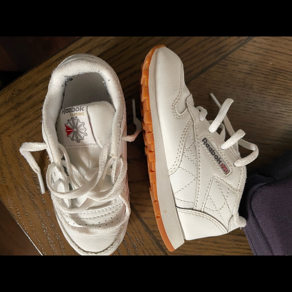 White toddler reebok classics